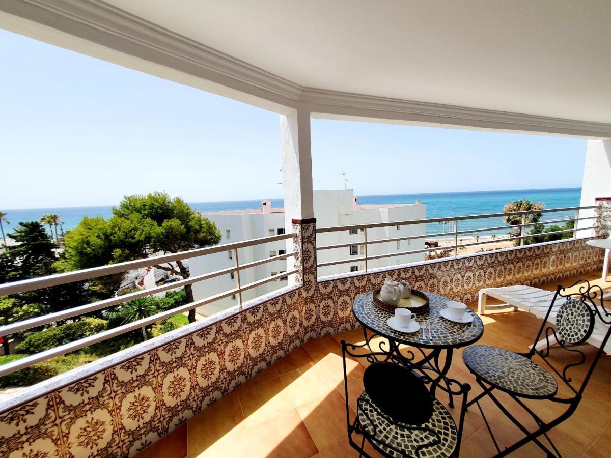 Luna Beach Seafront Marbella Esterno foto