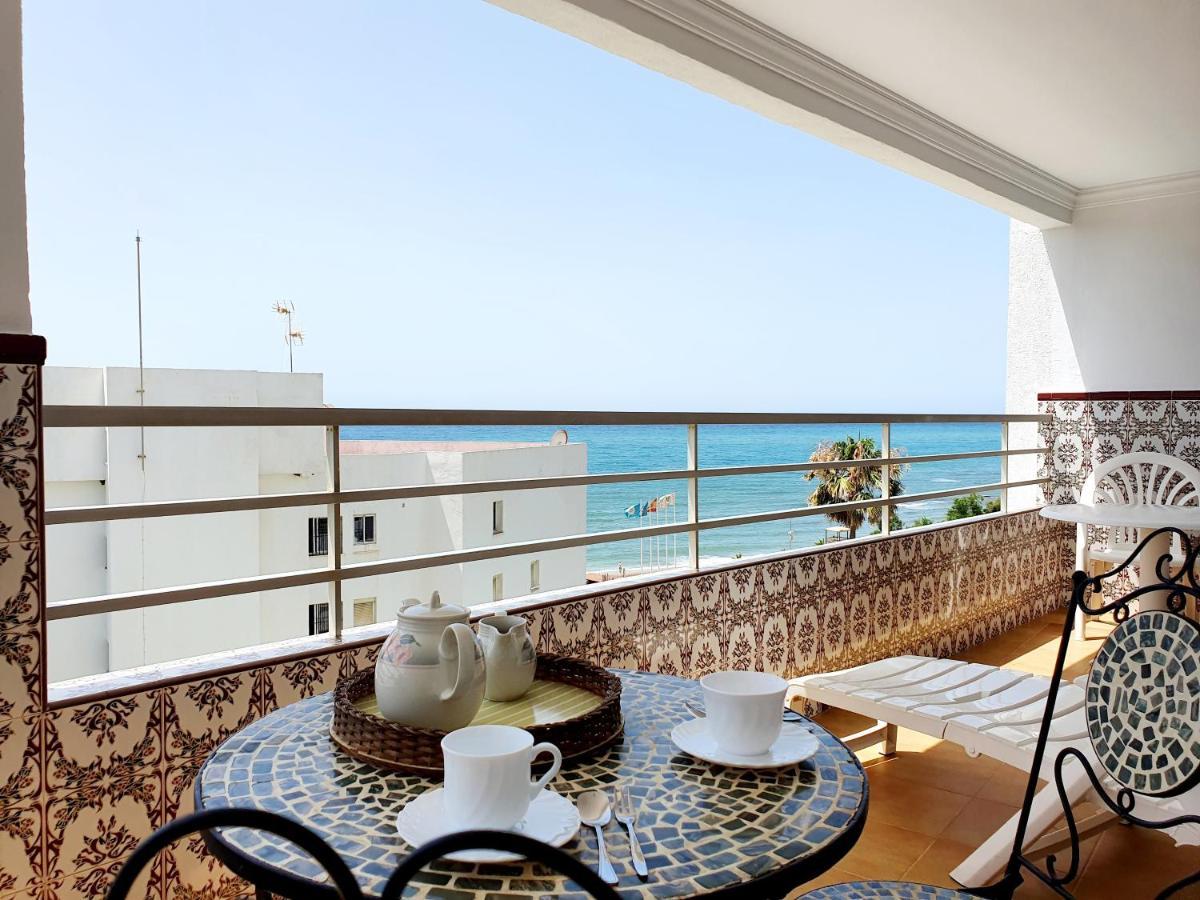 Luna Beach Seafront Marbella Esterno foto