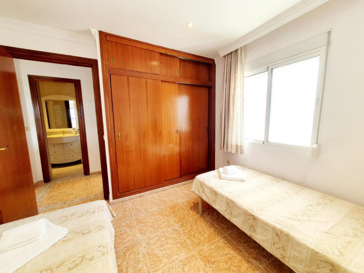 Luna Beach Seafront Marbella Esterno foto